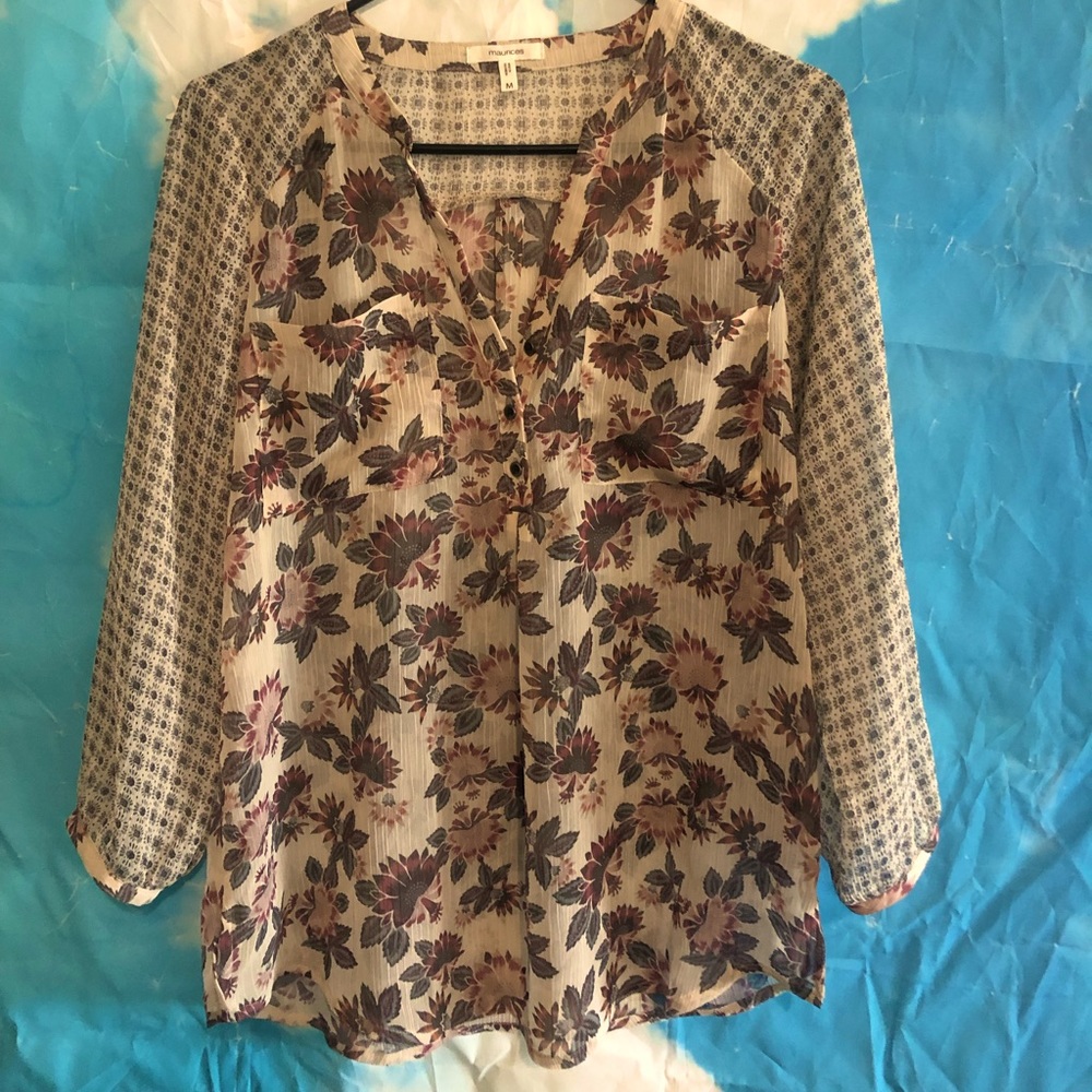 Medium floral blouse